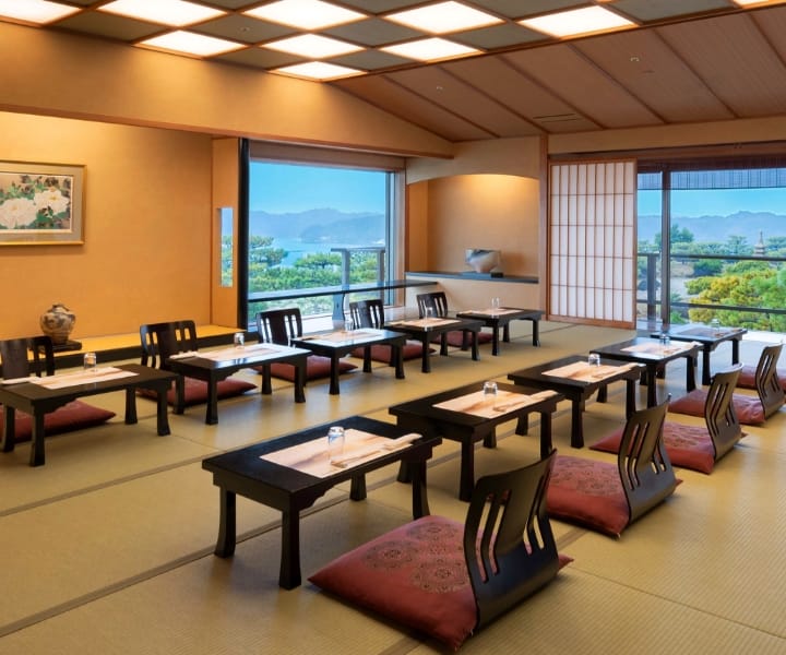 小宴会場「まんりょう」